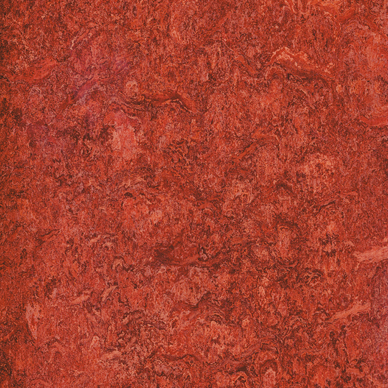 Fleckenunempfindlicher und kostengünstiger heterogener Bodenbelag