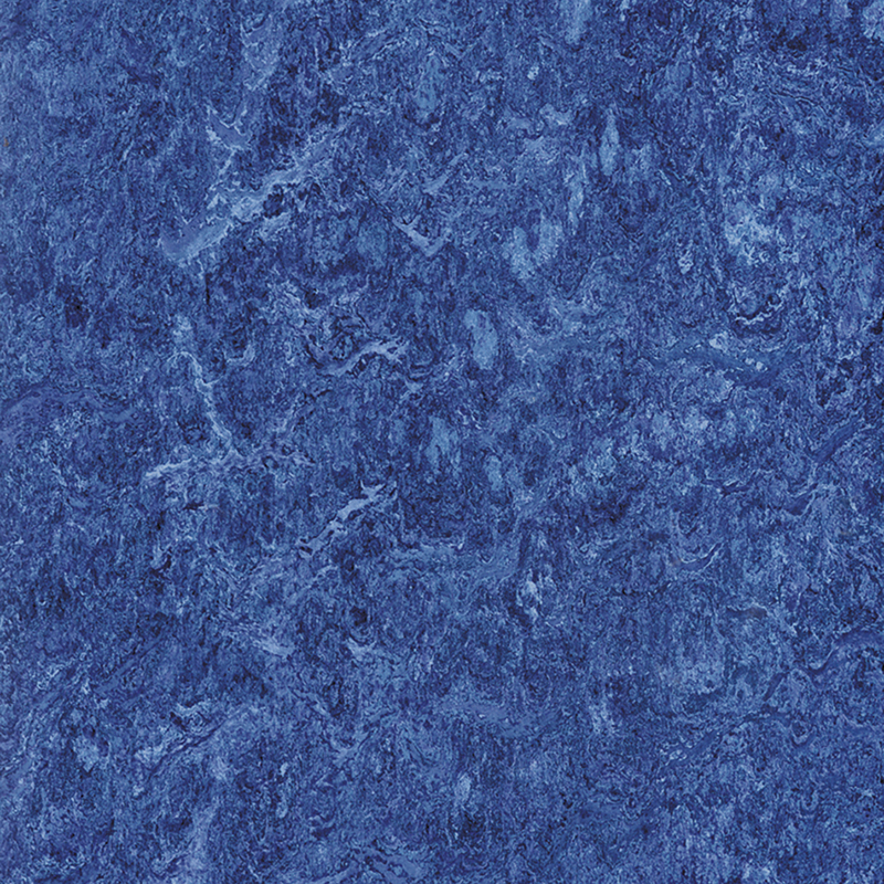 Fleckenunempfindlicher und kostengünstiger heterogener Bodenbelag