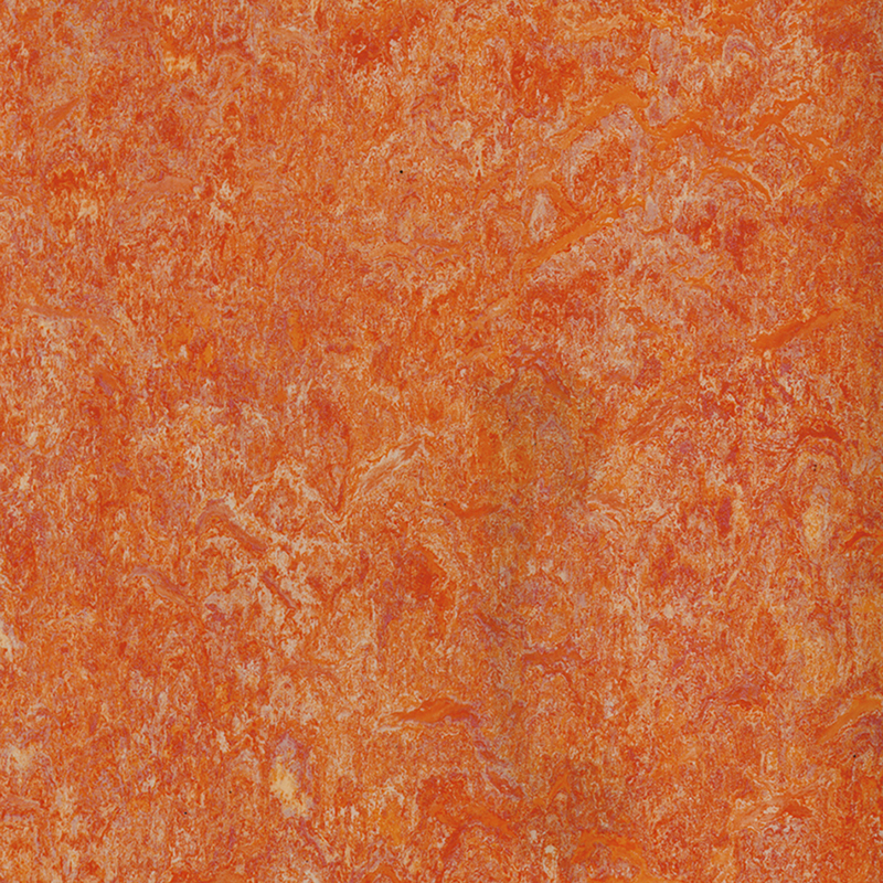 Fleckenunempfindlicher und kostengünstiger heterogener Bodenbelag